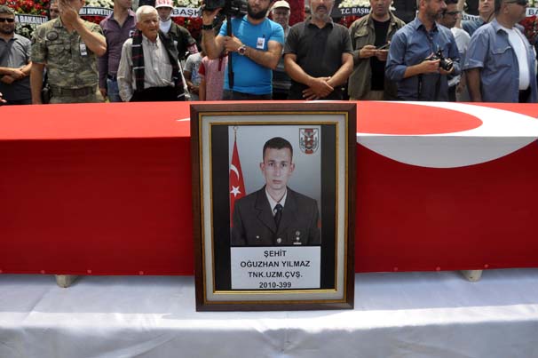 Şehit annesi: Ağlayıp da sevindirmeyeceğim o tarla farelerini