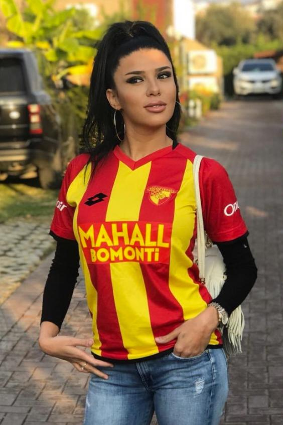 Kadıköy'deki güzelin kim olduğu belli oldu