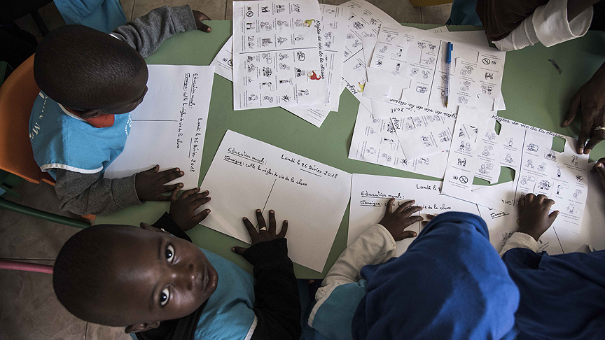 Senegalli anaokulu öğrencilerinden Erdoğan’a doğum günü sürprizi