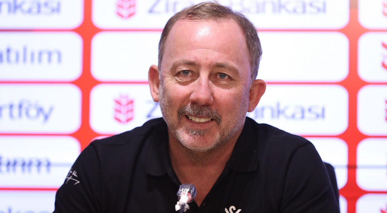 Sergen Yalçın'a Al Nasr talip oldu, başarılı çalıştırıcının cevabı olay oldu! Sergen Yalçın'a Al Nasr talip oldu, başarılı çalıştırıcının cevabı olay oldu!