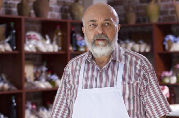 Yılın Esnaf Sanatçısı: Settar Tanrıöğen Yılın Esnaf Sanatçısı: Settar Tanrıöğen