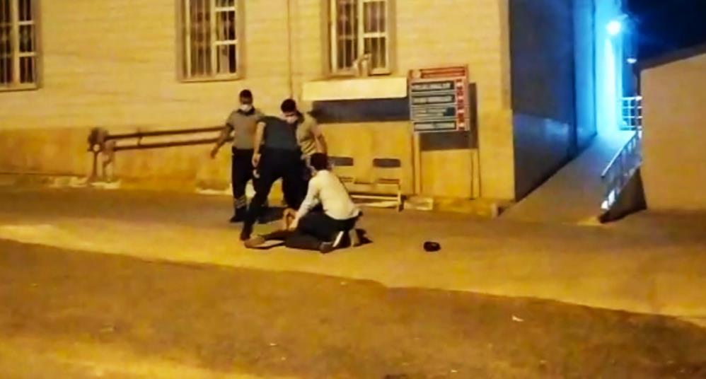 Sağlık kontrolünden kaçmaya çalıştı, vatandaş hükümlüyü yakaladı