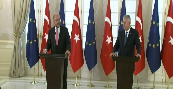 Schulz'dan FETÖ açıklaması: Gerekli tepkiyi veremedik