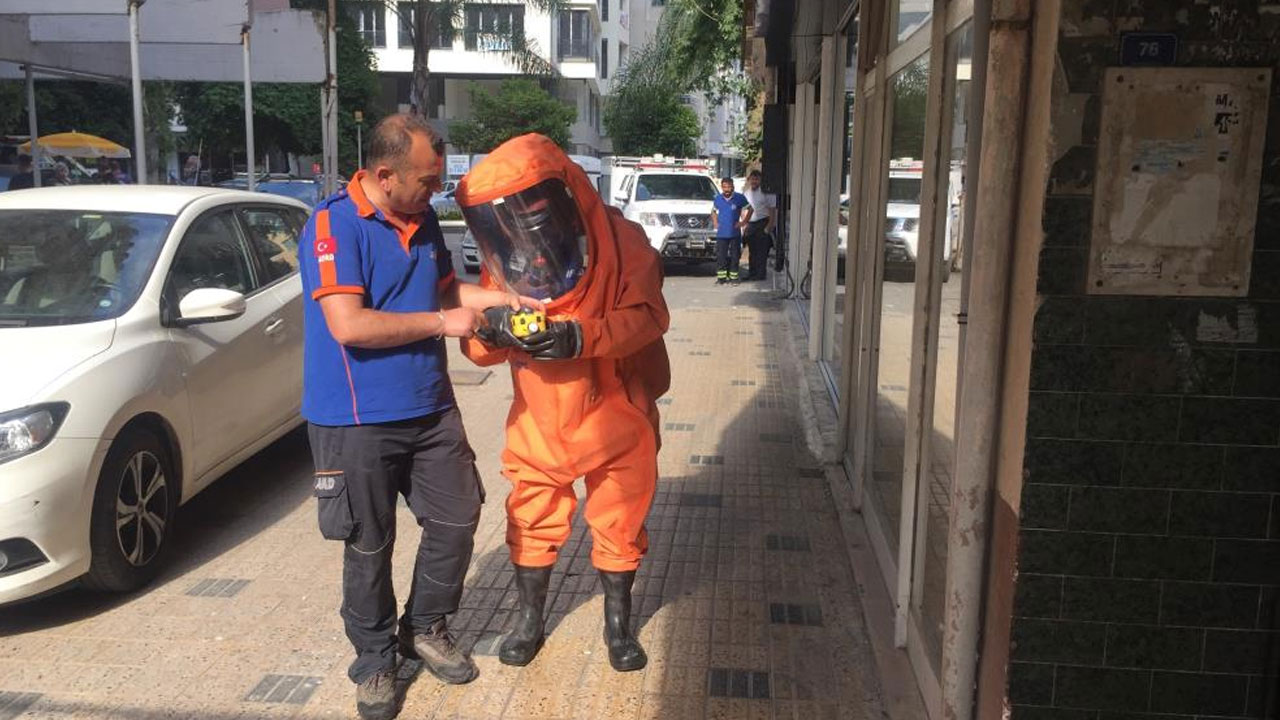 Korkunç son! Siyanür alıp kahveyle içerek intihar etti Korkunç son! Siyanür alıp kahveyle içerek intihar etti