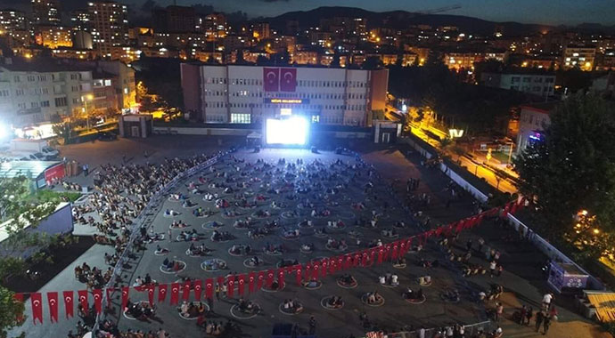 Türkiye'nin ilk minderli sinema etkinliği Niğde'de yapıldı