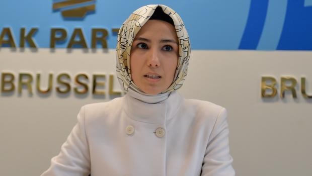 Cumhurbaşkanı Erdoğan'ın dünürü hastaneye kaldırıldı, nişan ertelendi Cumhurbaşkanı Erdoğan'ın dünürü hastaneye kaldırıldı, nişan ertelendi