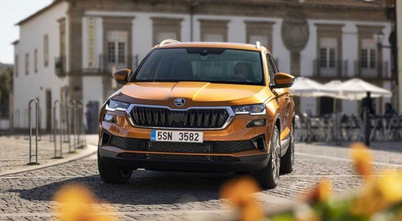 Skoda Karoq Türkiye'de satışa sunuldu: Makyajlı tasarımıyla ezberleri bozdu Skoda Karoq Türkiye'de satışa sunuldu: Makyajlı tasarımıyla ezberleri bozdu