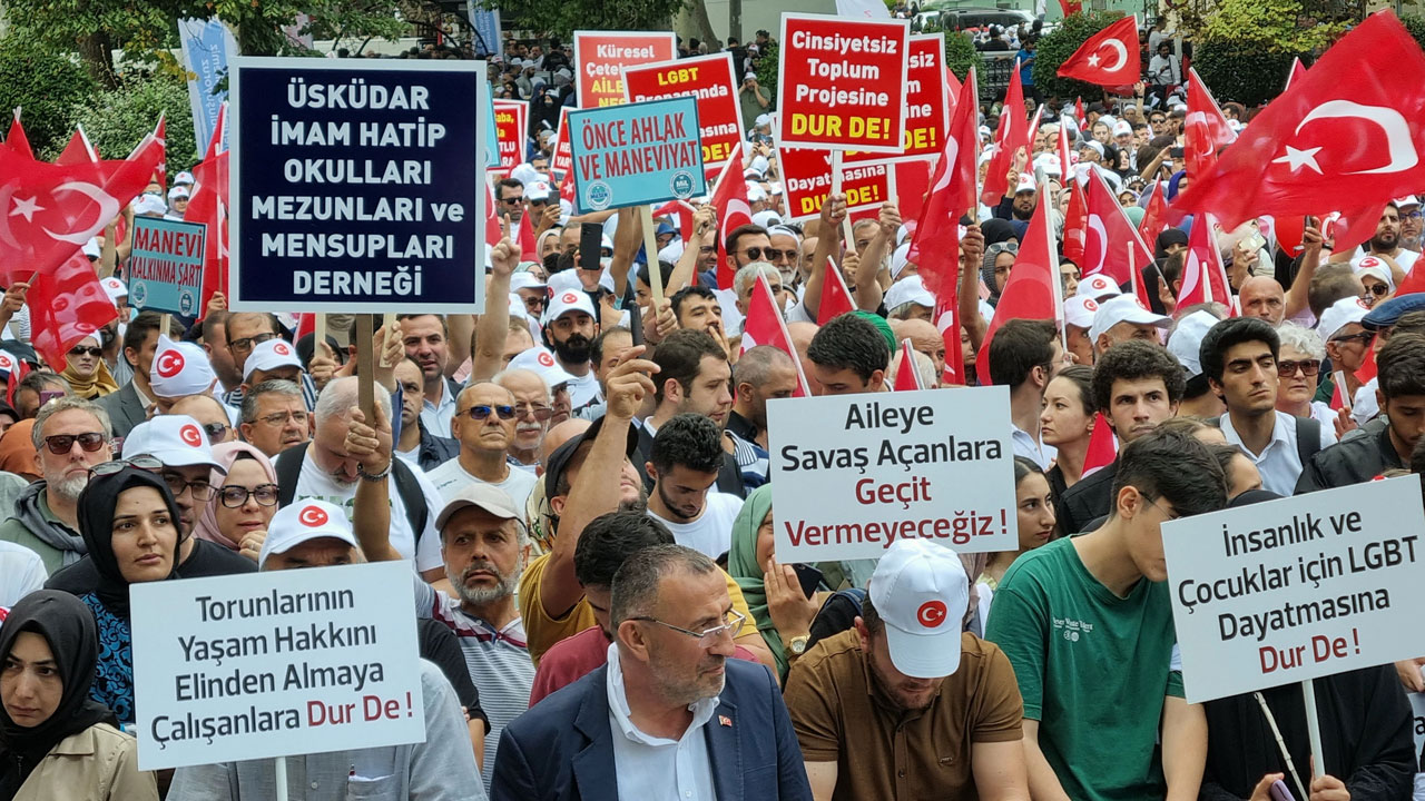 On binlerce vatandaş sapkınlığa dur dedi