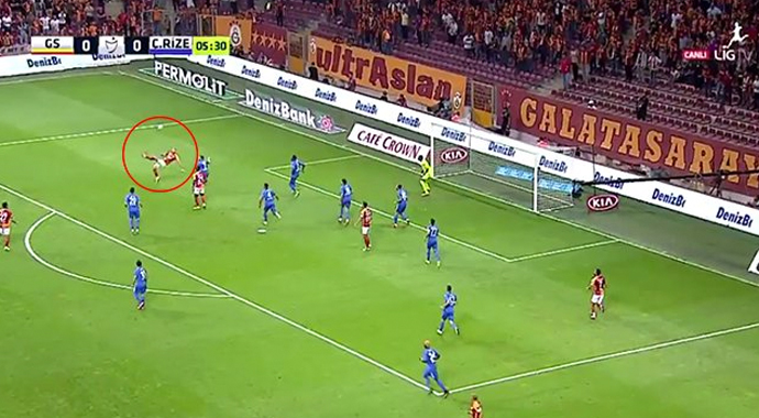 De Jong şaşkına döndü! TT Arena'da muhteşem gol