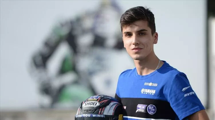 Bahattin Sofuoğlu Barselona'da sezonun ilk podyumu!