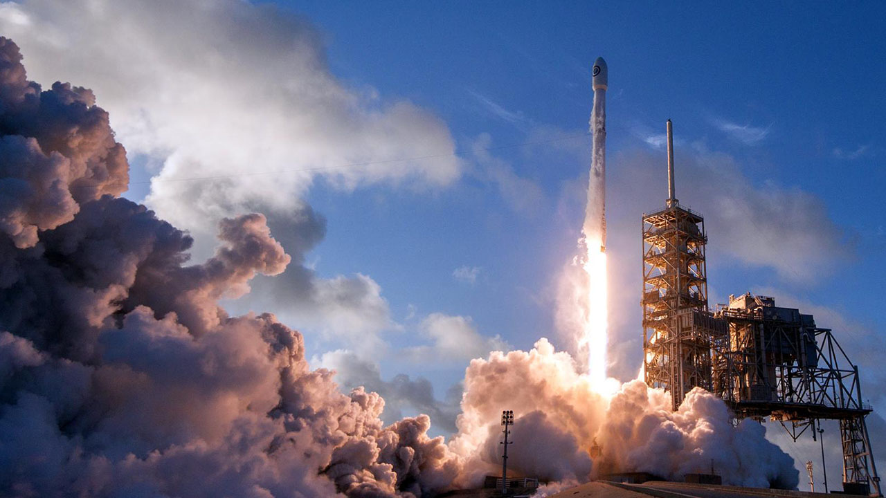 Elon Musk eleştirileri cevapladı: Yörüngede binlerce uyduya yer var Elon Musk eleştirileri cevapladı: Yörüngede binlerce uyduya yer var