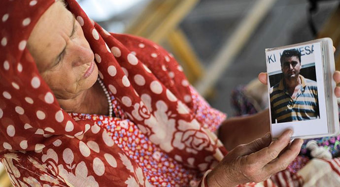 24 yıl sonra gelen teşhis: Soykırımda kaybettiği kardeşini eşyalarından tanıdı