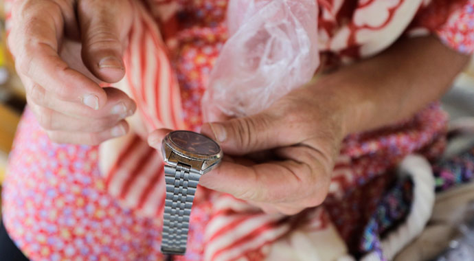 24 yıl sonra gelen teşhis: Soykırımda kaybettiği kardeşini eşyalarından tanıdı