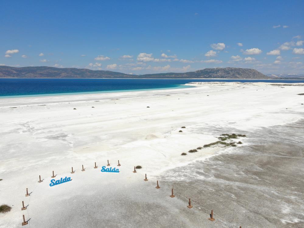 Bakanlıktan 'Salda Gölü bataklığa dönüştü' iddialarına cevap