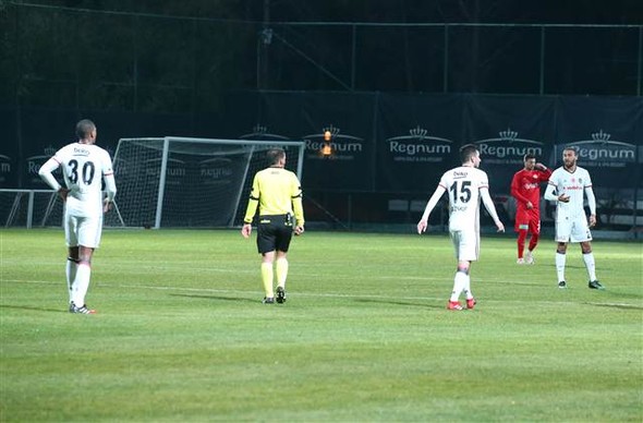 Beşiktaş'ta savunma dağıldı! Oyuncular tartıştı...
