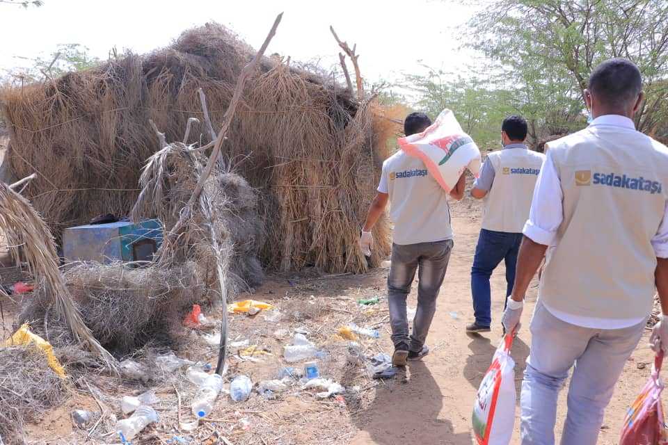 Türkiye’den Yemen’e Ramazan yardımı