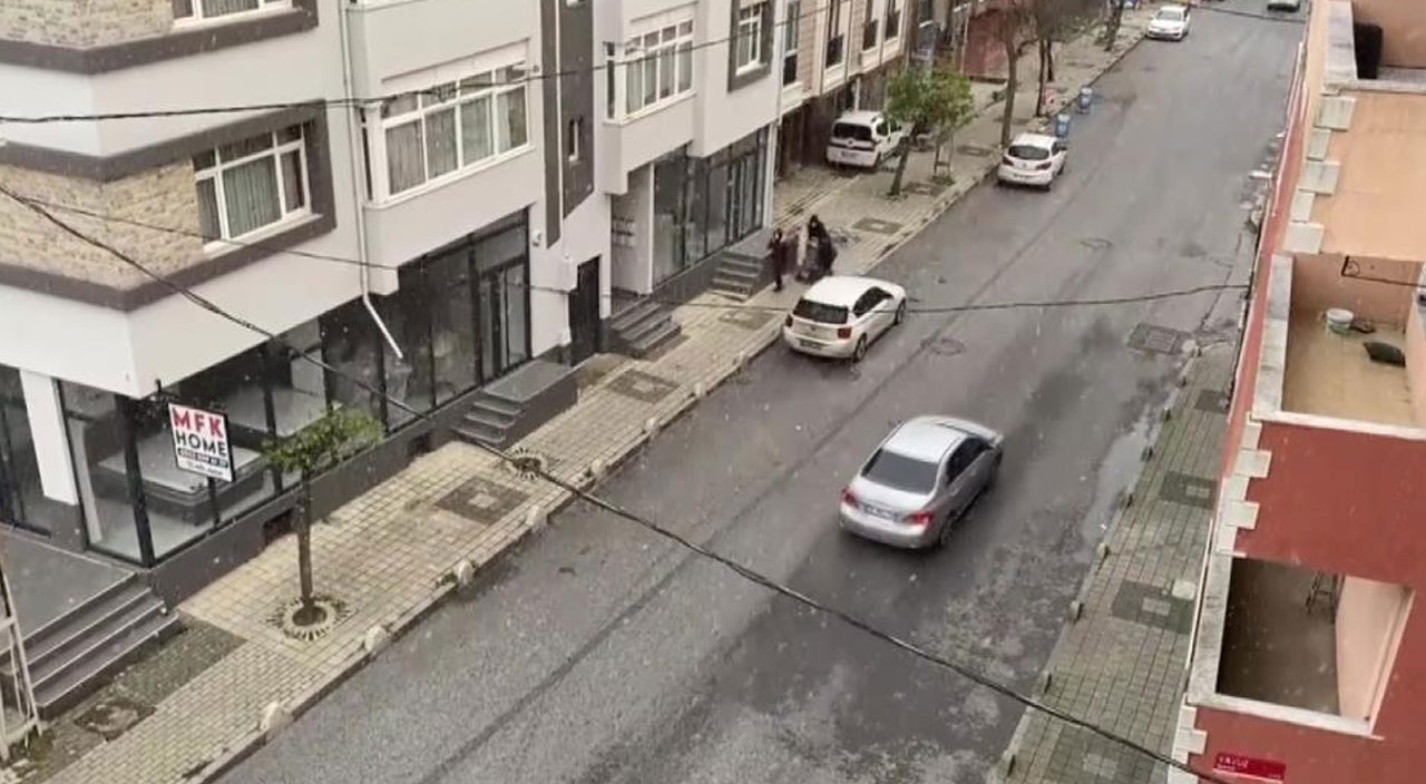 İstanbul'a ilk kar düştü