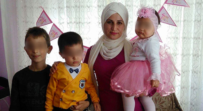 Servis şoförünün kaçırdığı hostes hastanede bulundu