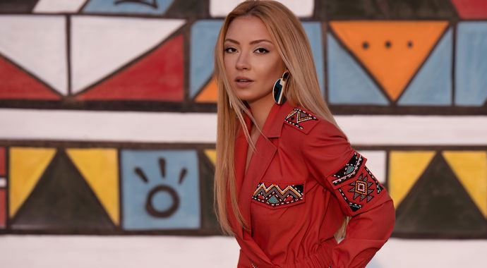 HADİ İPUCU: Fizy'deki 5. Beşinci Şarkı Ne? Ece Seçkin Dibine Dibine Klibi Nerede Çekildi? (23 Eylül Hadi İpucu Sorusunun Cevabı)