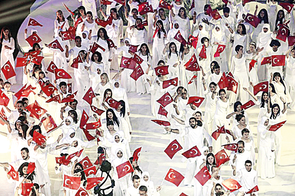 Şeref Ateş: Anadolu’yu sömürüp tüm kaymağı yediler