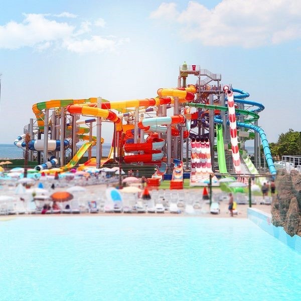 Anadolu Yakası'na su parkı açıldı