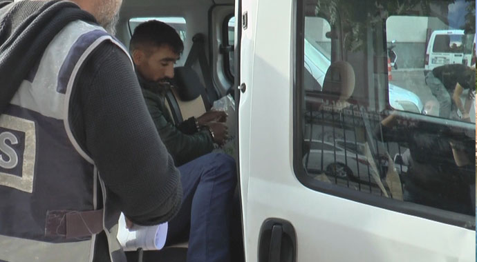 Suç makinesi adam evinde yakalandı