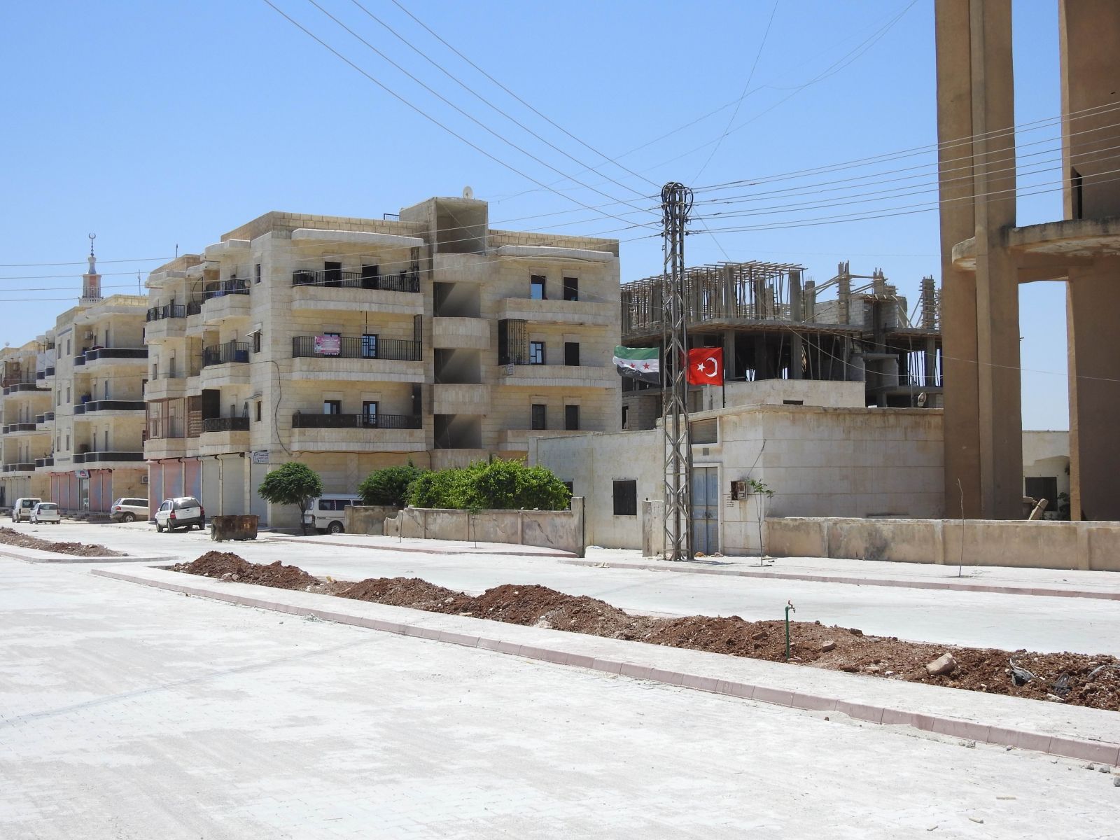 Çalışmalar hızlandı! Binlerce Suriyeli evine dönecek