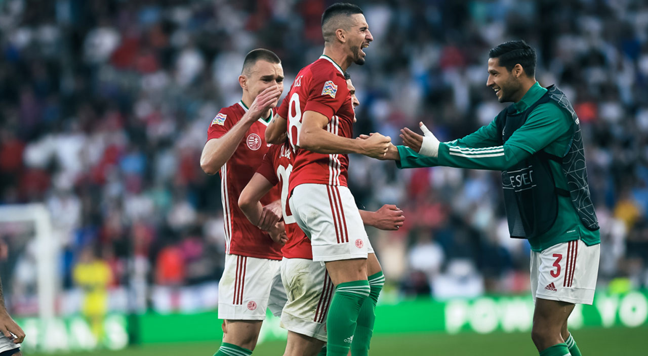 Attila Szalai ve arkadaşları şov yaptı... İngiltere'ye deplasmanda 4 çeken Macaristan 11'i Attila Szalai ve arkadaşları şov yaptı... İngiltere'ye deplasmanda 4 çeken Macaristan 11'i