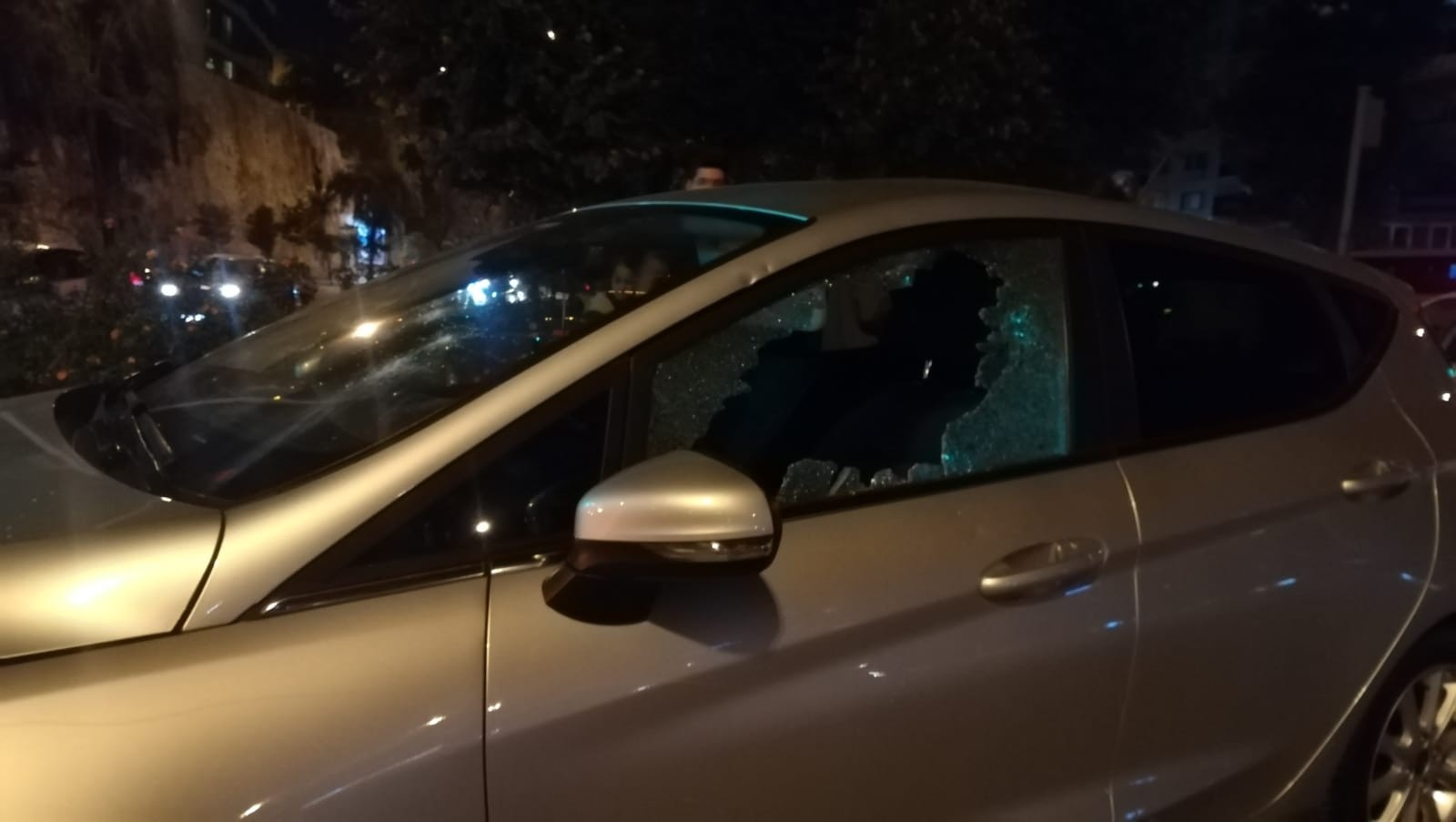 Gören şaşırdı: Kadın sürücü levyeyle saldırdı