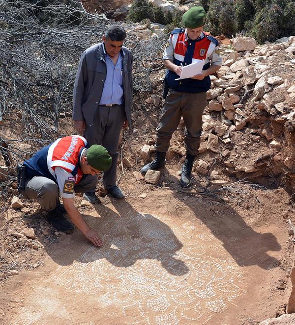 İhbara giden Jandarma hazine buldu