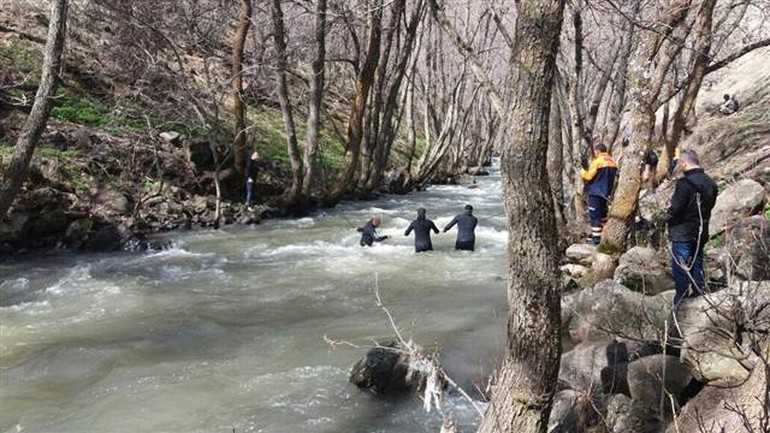 Muş Varto'da dere yatağına operasyon