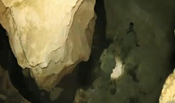 Tunceli'de teröristler mağarada sıkıştılar! İşte o görüntüler