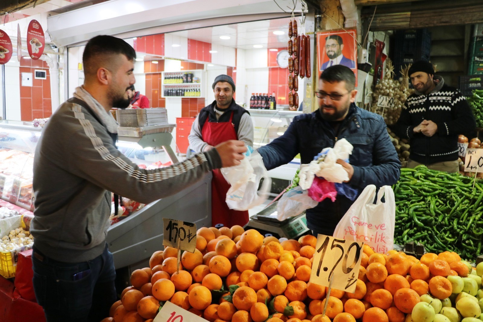 10 poşet getirene 1 kilo portakal bedava