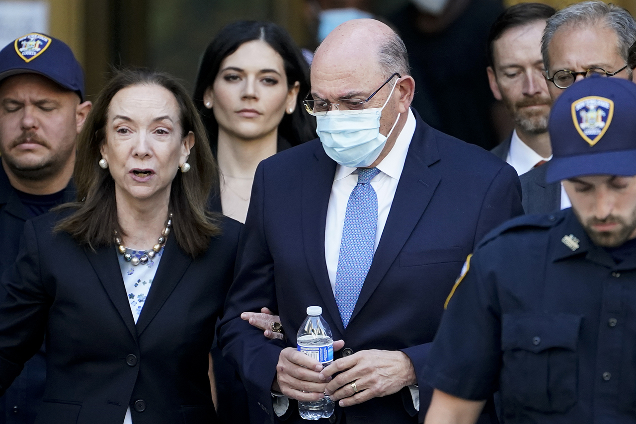 Trump'a kötü haber! Finans direktörü her şeyi itiraf etti