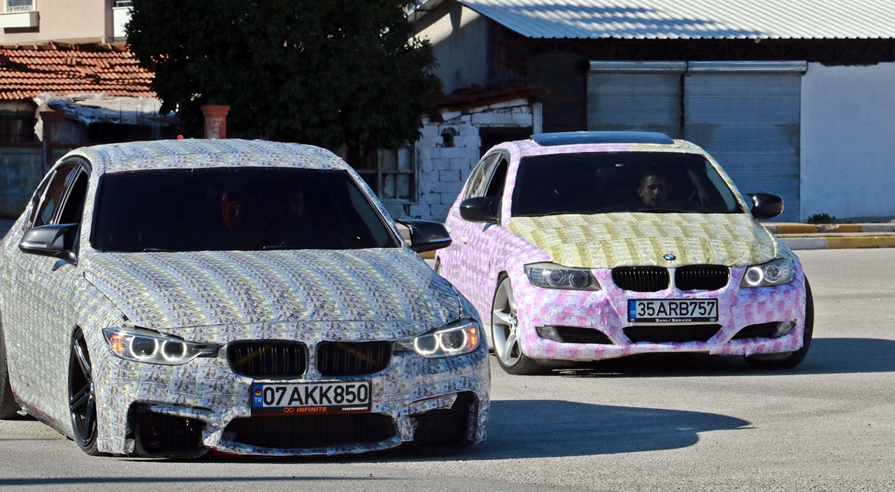 Otomobillerini dolar ve euro ile kapladılar! Görenler gözlerine inanamadı