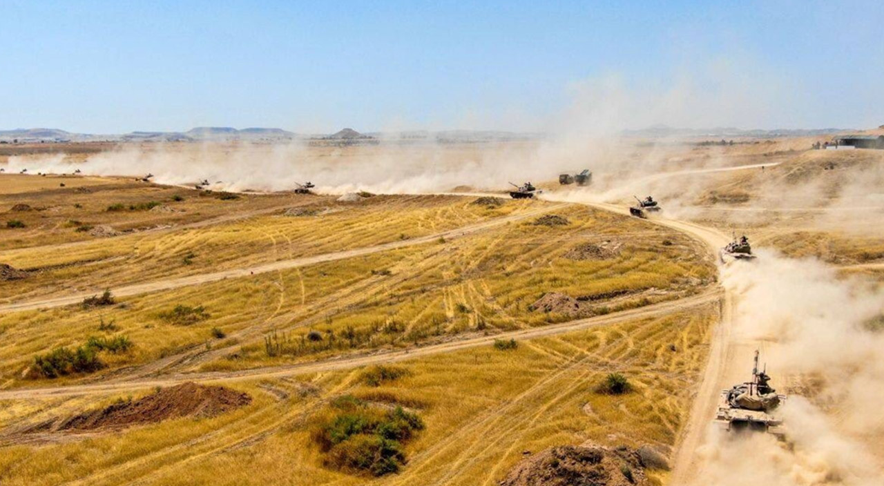 Şimdi Yunan düşünsün! KKTC'de nefes kesen dev tatbikat