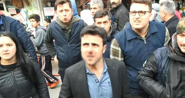 Seyyar satıcı zabıtanın burnunu kırdı!