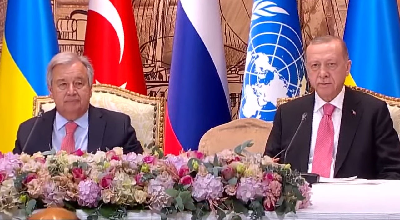 Dolmabahçe'de tarihi gün: Tahıl koridoru için imzalar atıldı