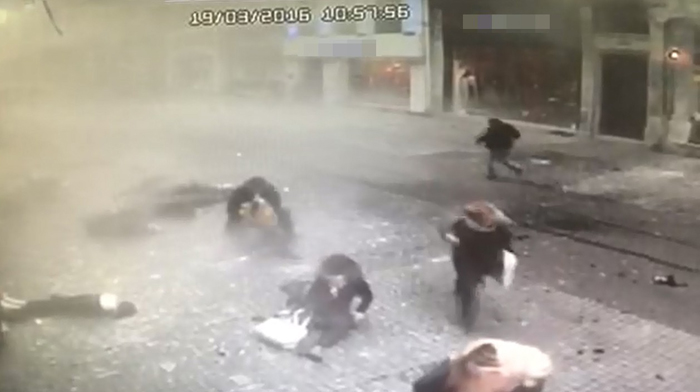 Canlı bombanın babası ve kardeşi gözaltında Canlı bombanın babası ve kardeşi gözaltında