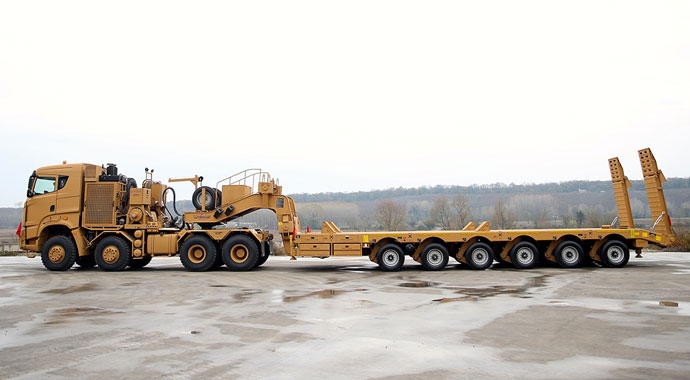 BMC ve Öztreyler, 72 tank taşıyıcıyı MSB'ye teslim etti