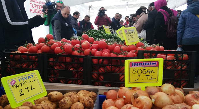 Ankara'da 15 tanzim satış noktasında sebze satışı başladı