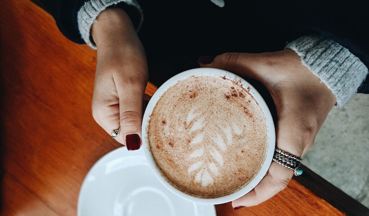 Beyaz çikolata ve kahvenin nefis uyumu White Chocolate Mocha tarifi
