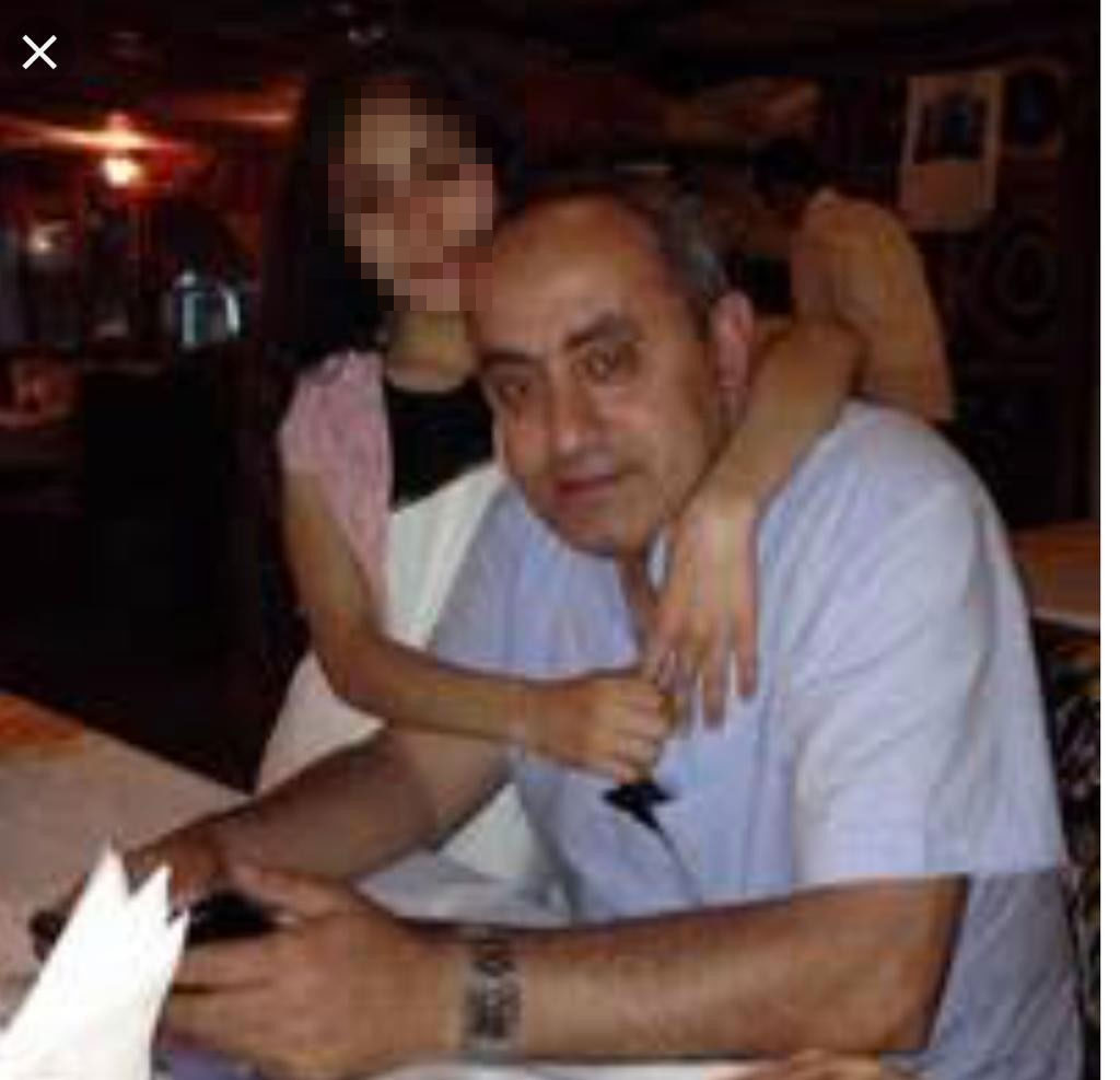 Müteahhidi olduğu tarihi binada asılmış halde bulundu