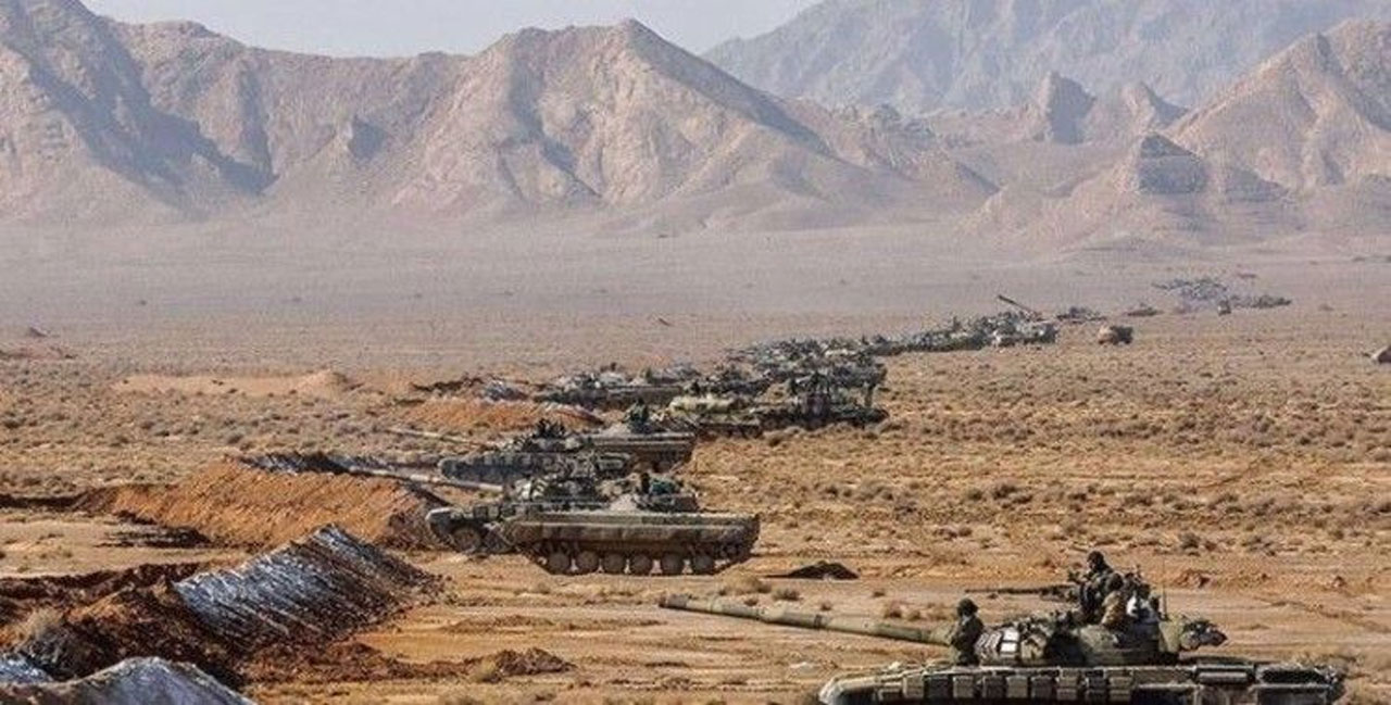 İran Azerbaycan sınırında savaş tatbikatı İran Azerbaycan sınırında savaş tatbikatı