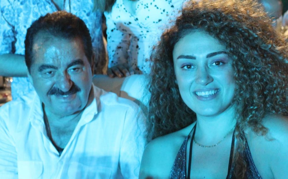 İbrahim Tatlıses kızı ve sevgilisiyle düğüne katıldı