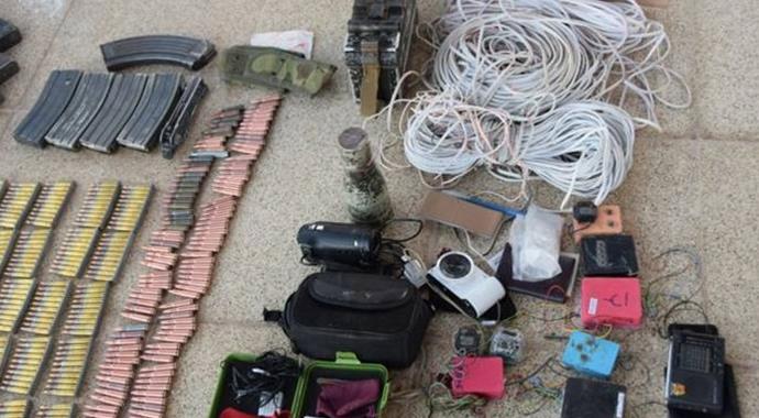 TSK Tatvan'da ele geçirilenlerin fotoğraflarını paylaştı