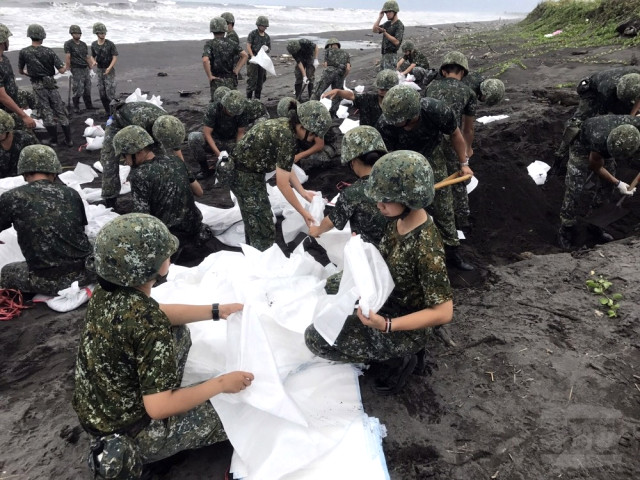 Tayvan'da tayfun alarmı