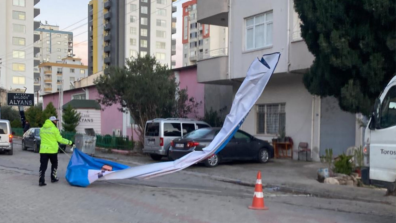 Feci ölüm: 10 kiloluk taş rüzgarda uçup başına düştü