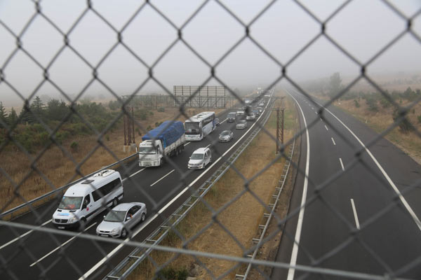 TEM'de trafik çilesi sabaha kadar bitmedi