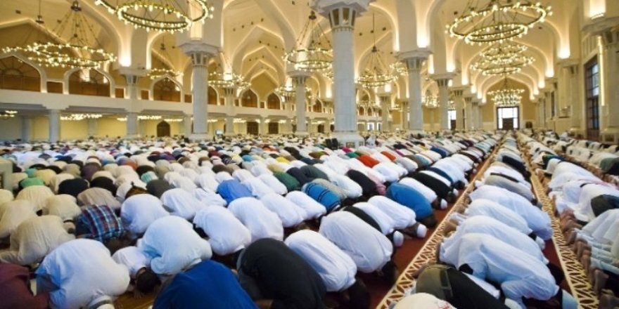 Teravih Namazı Nasıl Kılınır, kaç rekattır? | Teravih namazı evde nasıl kılınır? | 2020 Teravih namazı hangi saatte kılınır?